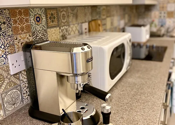 Charming 1 Bed Georgian In Kildare Apartment *